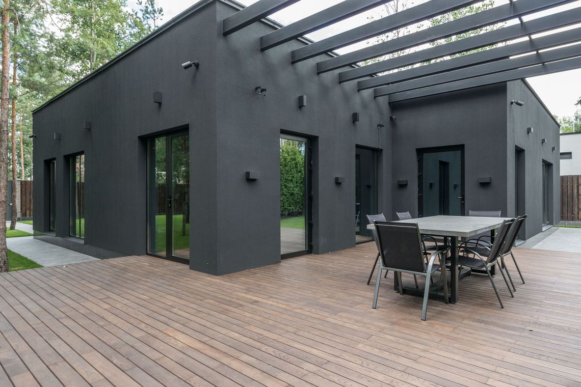 Contemporary residential home